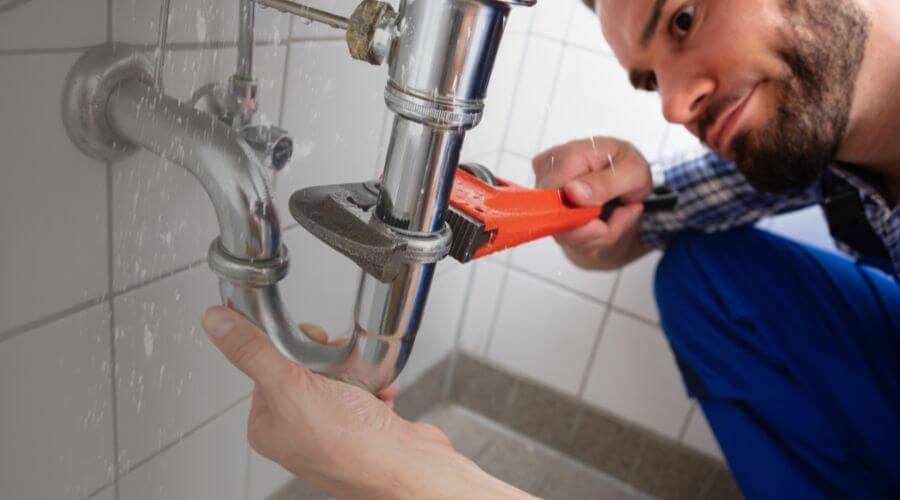 Expert burst pipe repair services in Rome, OH